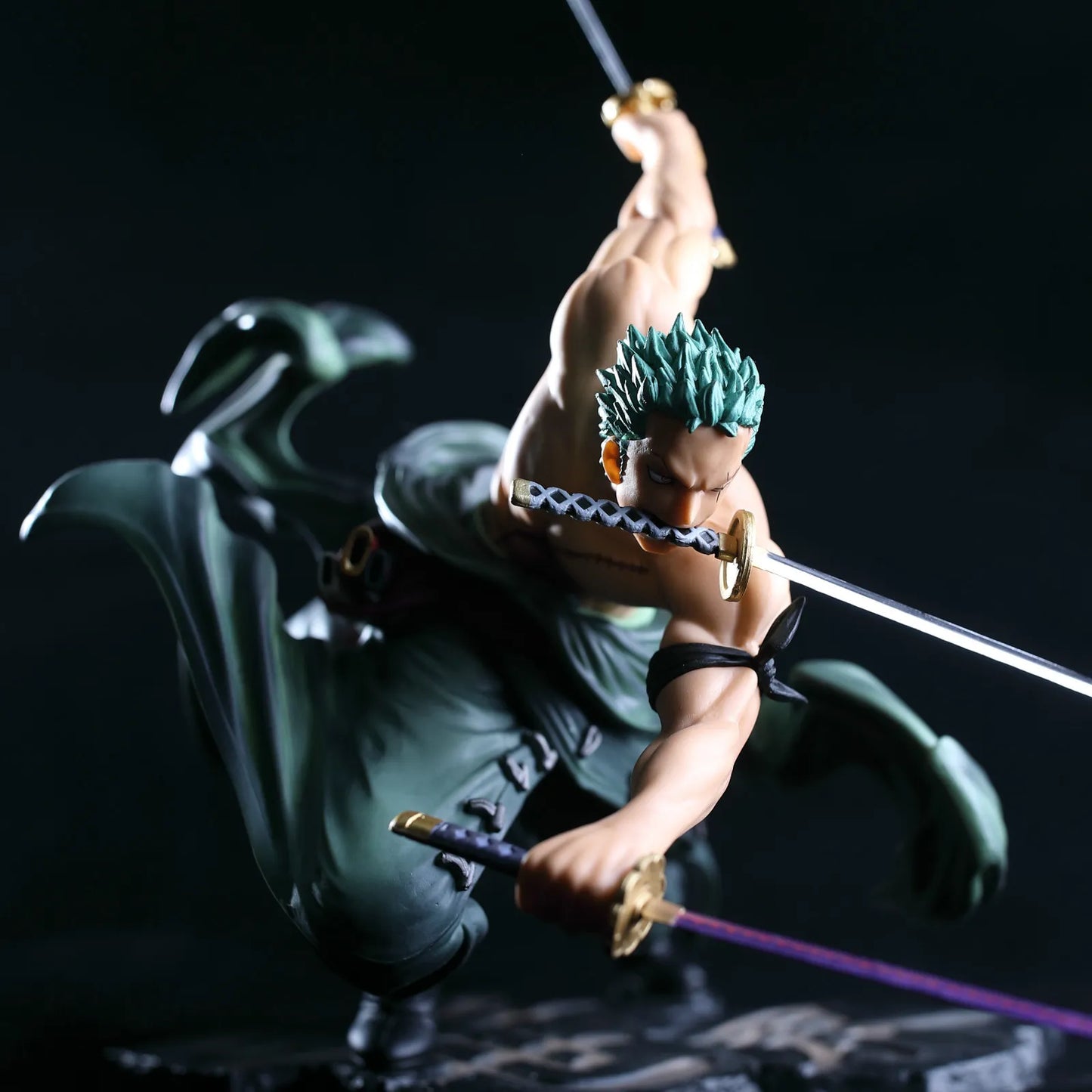 10cm Zoro Three-Blade Figure